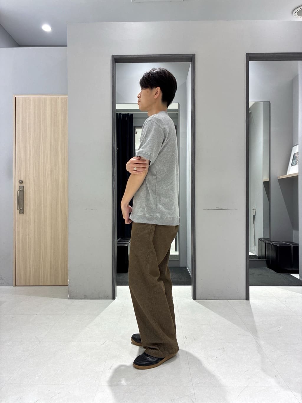 わいずみさんの「TAKEO KIKUCHI｜フルベジタンニンレザー バックパック」を使ったコーディネート
