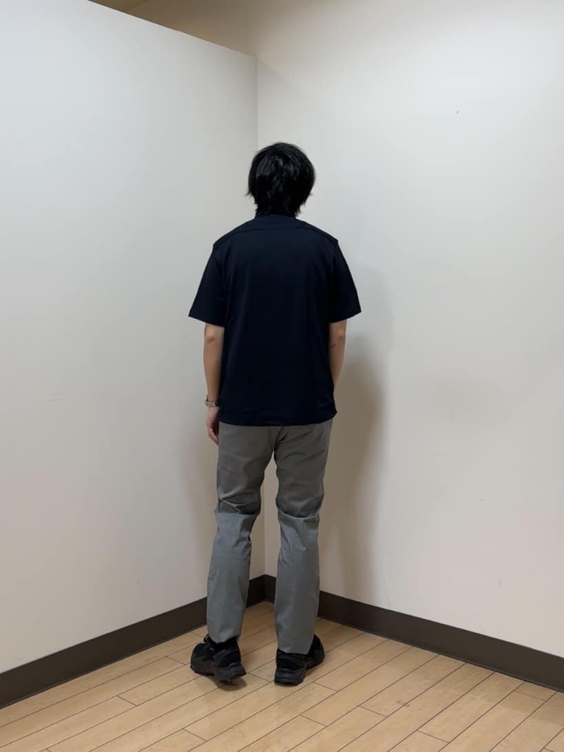 あきやまさんの「TAKEO KIKUCHI｜【全7サイズ&times;8色展開！】トップマルチヘリンボン パンツ」を使ったコーディネート