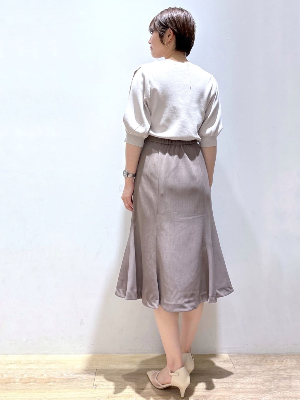 mizukiさんの「index｜《6色展開／XS-LLサイズ》ドライタッチ デザインスリーブニット【洗濯機洗い可／接触冷感／抗ピル】」を使ったコーディネート