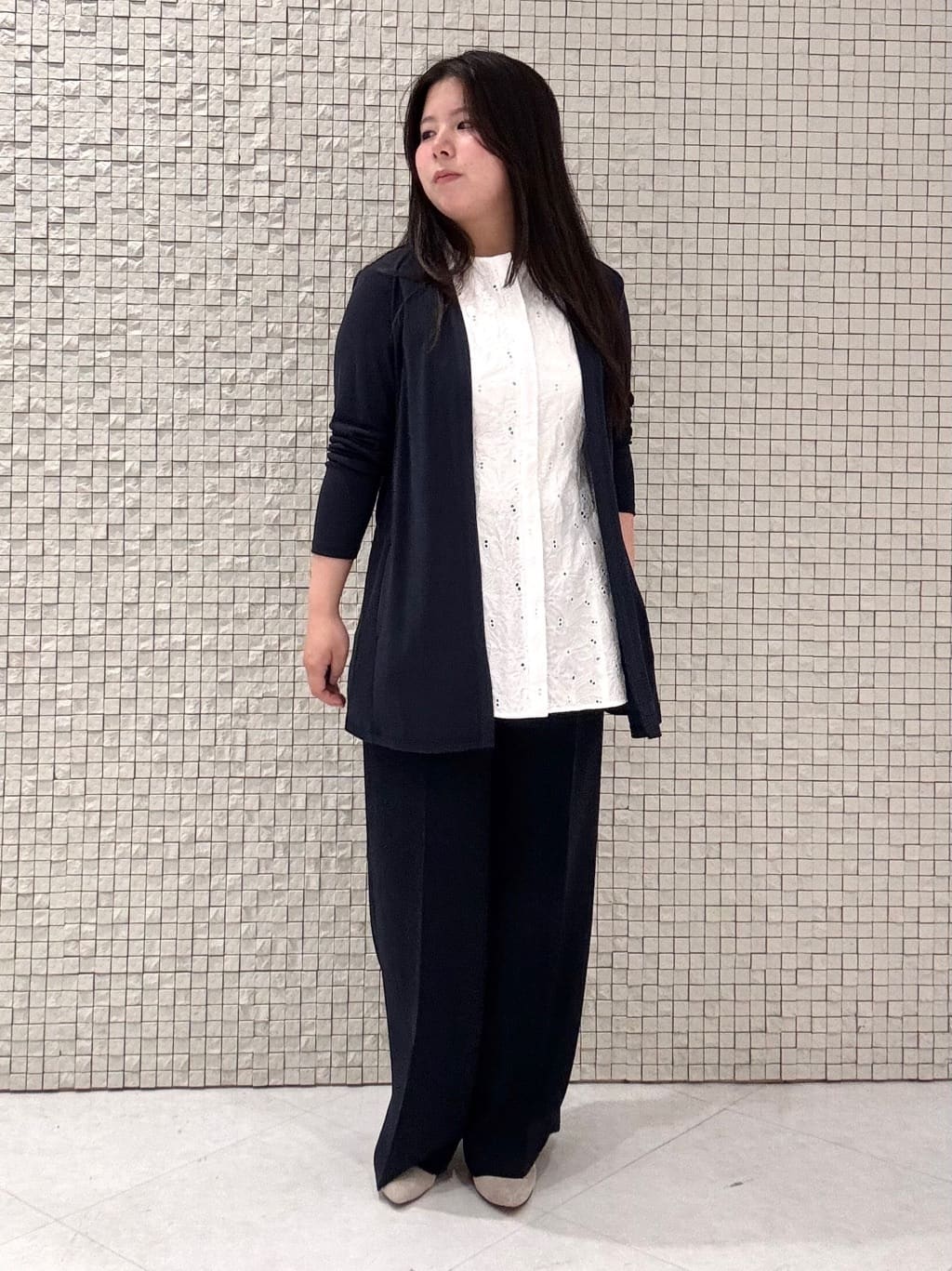 MEGUMIさんの「INDIVI｜【洗える／前後2WAY】インナータンクトップ」を使ったコーディネート