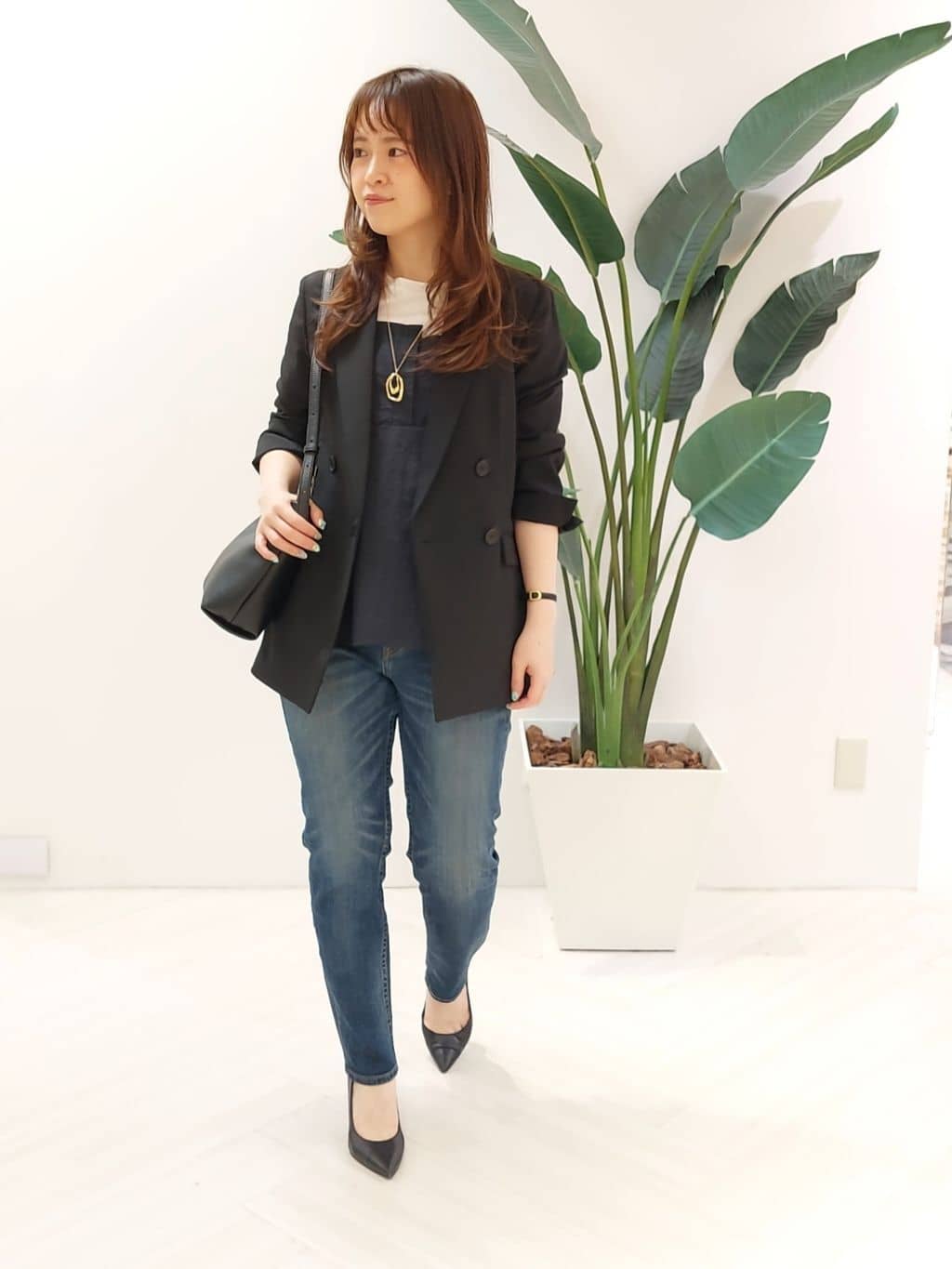 YuKaRiさんの「UNTITLED｜【Healthy DENIM&times;UNTITLED】別注 R Mrytle（リマートル）テーパードデニム」を使ったコーディネート