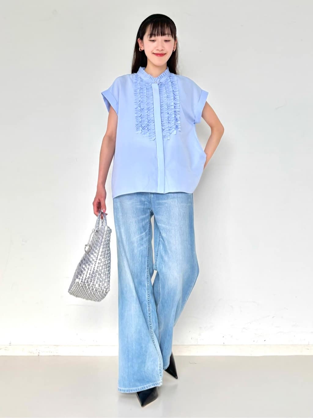 kaaiさんの「UNTITLED｜メタリックメッシュトート」を使ったコーディネート