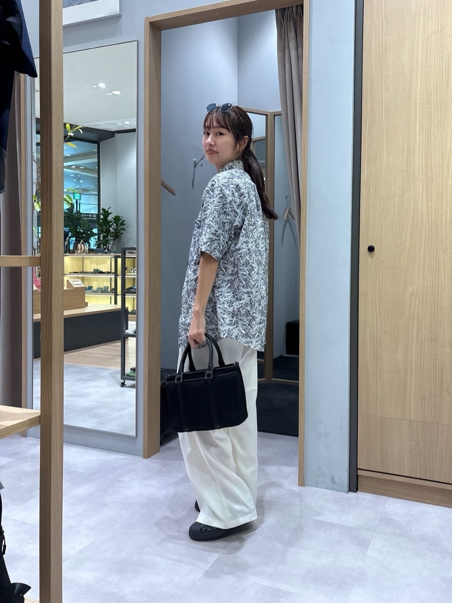 よぴさんの「TAKEO KIKUCHI｜【TAKEO KIKUCHI &times; THE BEDFORD HOTEL】オールメタルフレーム サングラ」を使ったコーディネート