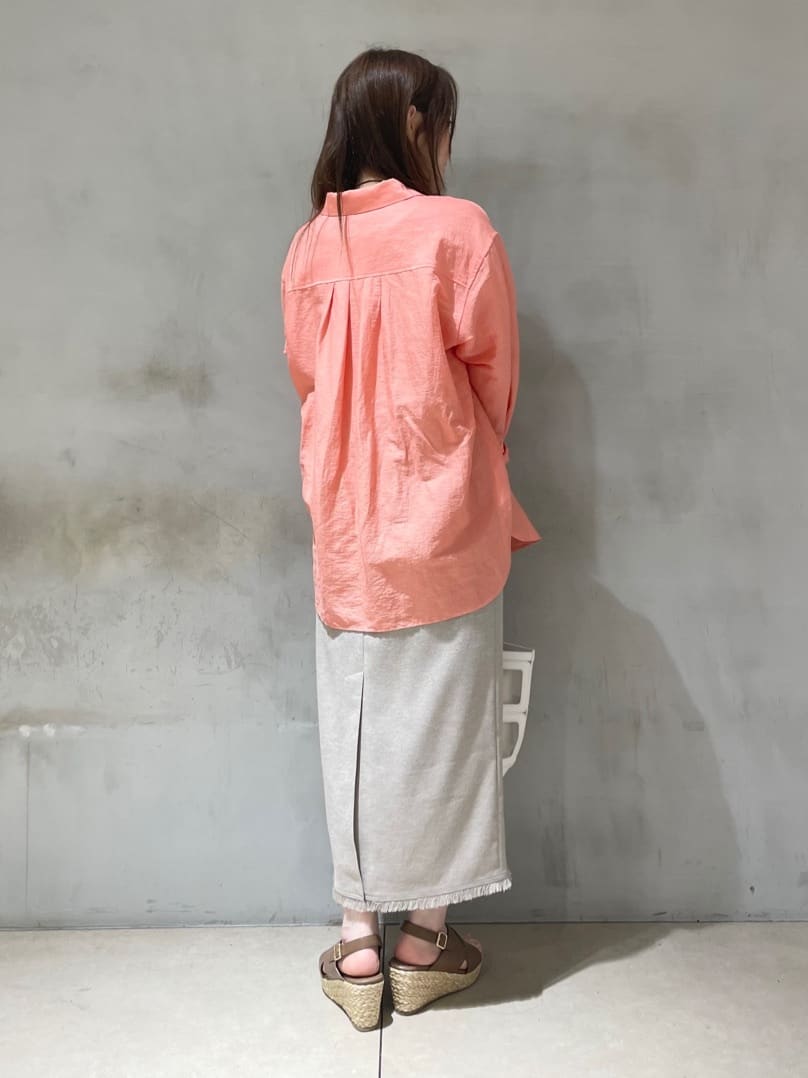 ゆいさんの「UNTITLED｜◆【オンオフ/ストレッチ】裾フリンジナロースカート」を使ったコーディネート