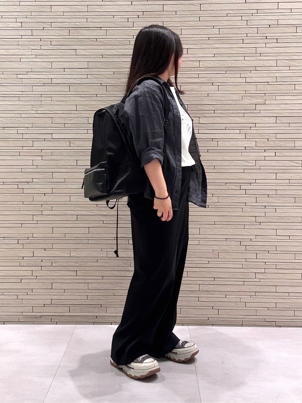 MEGUMIさんの「INDIVI｜【褒められパンツ／洗える／ウエストゴム】ワイドタックパンツ」を使ったコーディネート