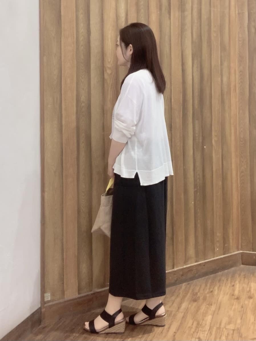優さんの「SHOO･LA･RUE｜◆【高レビュー/累計販売35万足突破】片手ではけるサンダル シューダル 25SS」を使ったコーディネート