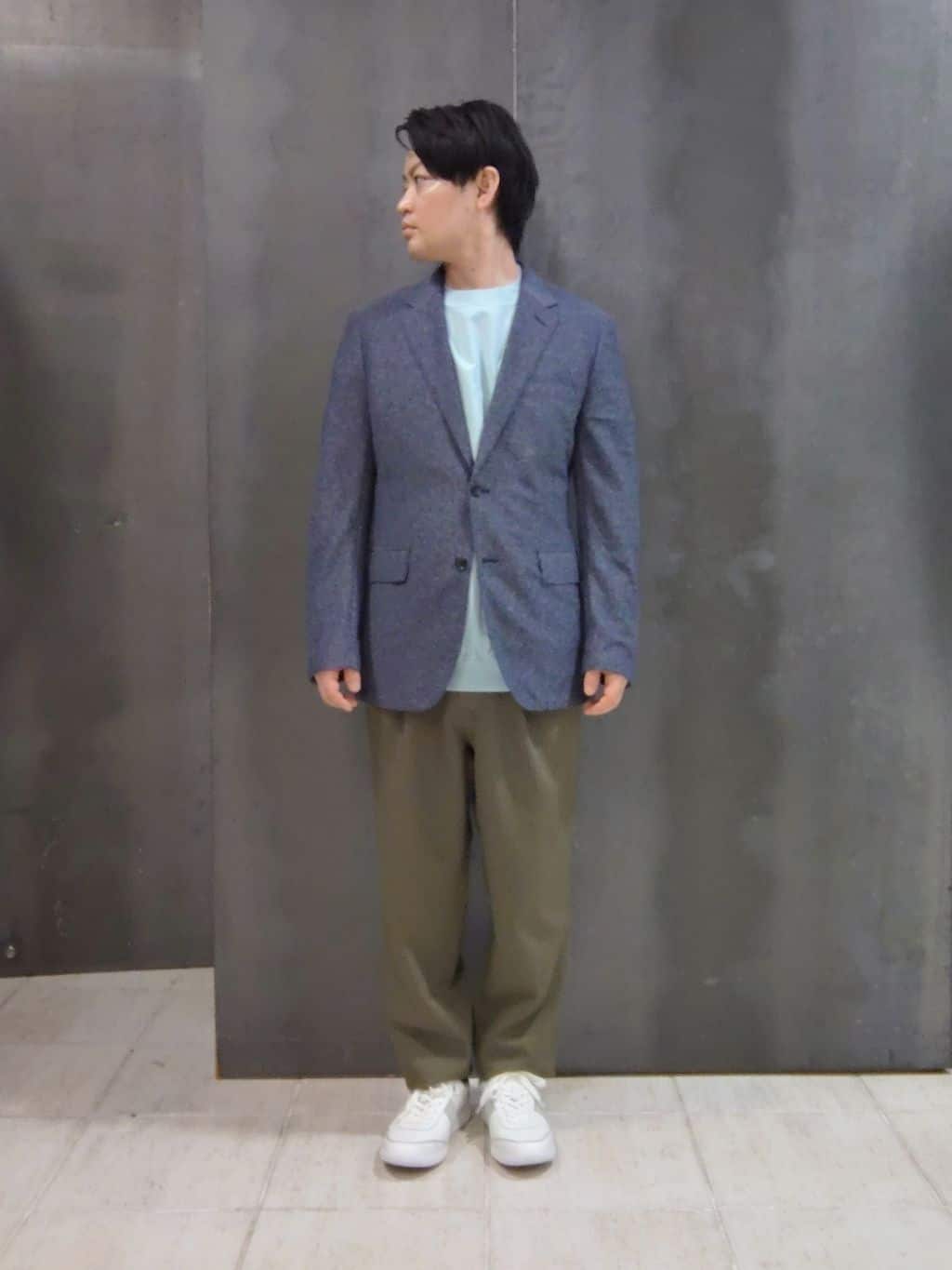 shiominさんの「TAKEO KIKUCHI｜【抗菌防臭／5サイズ展開】ハイゲージポンチ Tシャツ」を使ったコーディネート