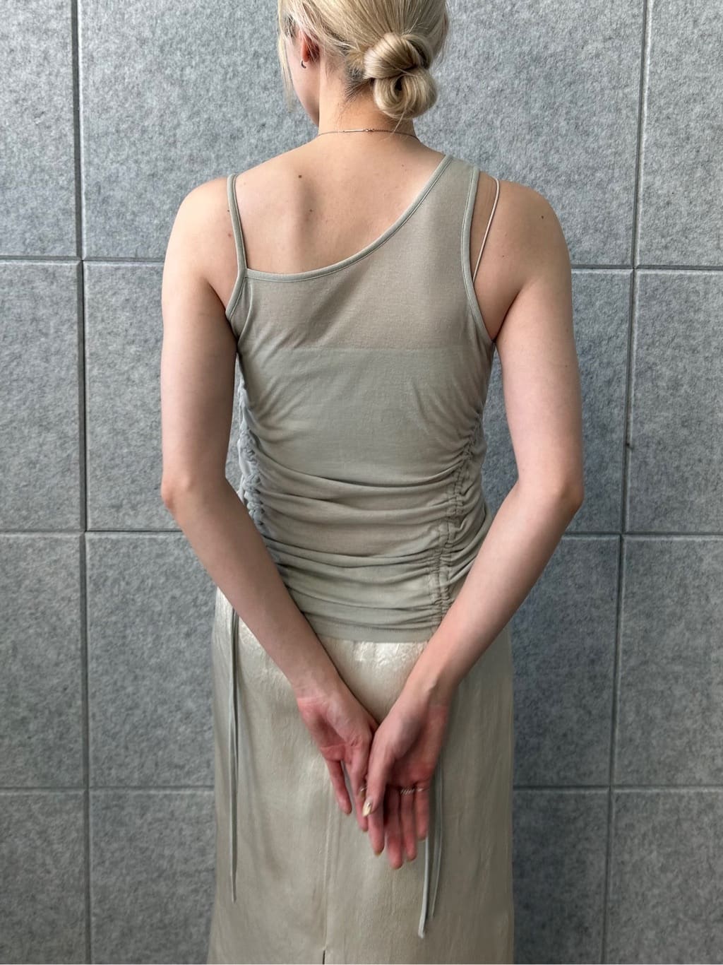 honoka Aさんの「CODE A｜asymmetry gather tank」を使ったコーディネート
