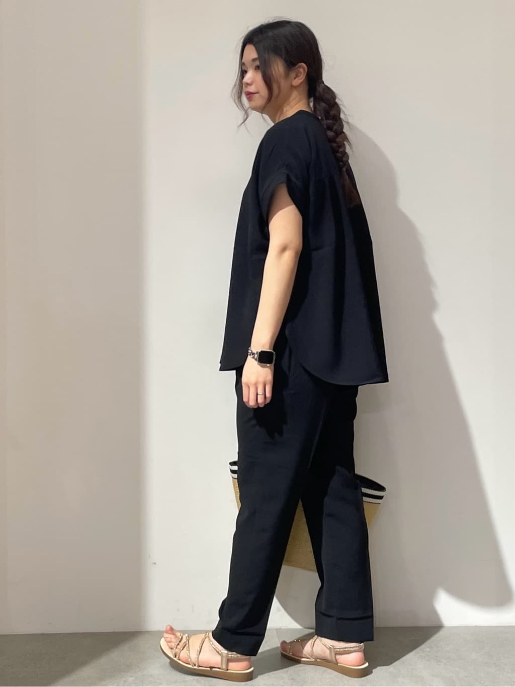kanahoさんの「OPAQUE.CLIP｜《7色展開／SS-LLサイズ》ストレッチスキッパーブラウス／セットアップ対応【洗濯機洗い可／防シワ】」を使ったコーディネート