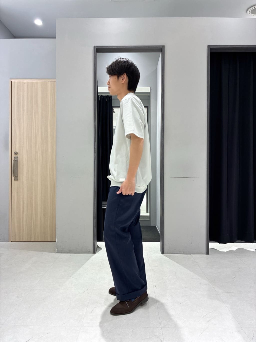わいずみさんの「TAKEO KIKUCHI｜【抗菌防臭／5サイズ展開】ハイゲージポンチ Tシャツ」を使ったコーディネート