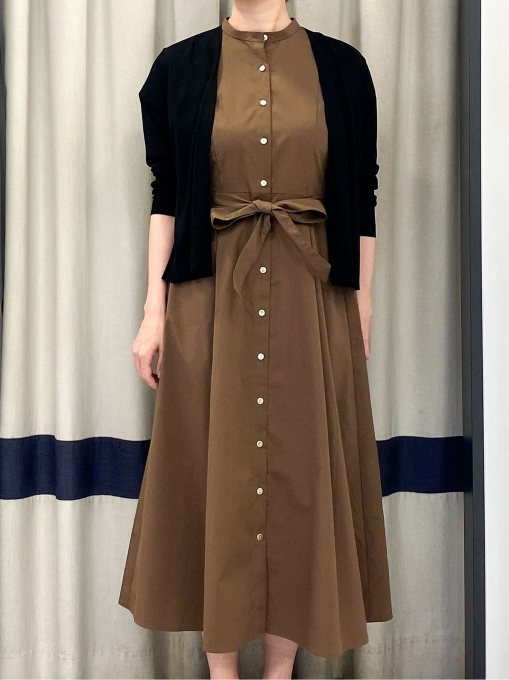 eguchiさんの「grove｜◆【接触冷感/UVカットetc】夏に嬉しい機能付き！ベーシックショートカーディガン」を使ったコーディネート