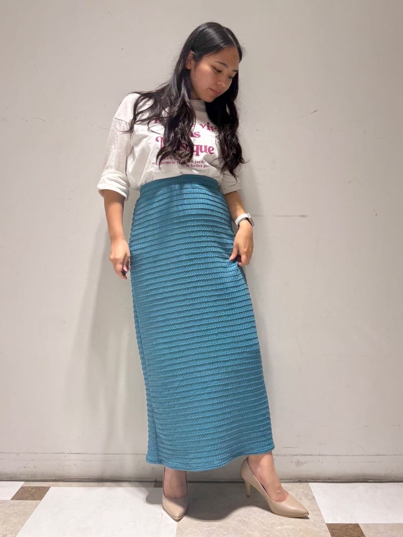 のはらっちょさんの「ESPERANZA｜【レイン対応/12時間パンプス】約8.5cm　歩きやすくて疲れにくい」を使ったコーディネート