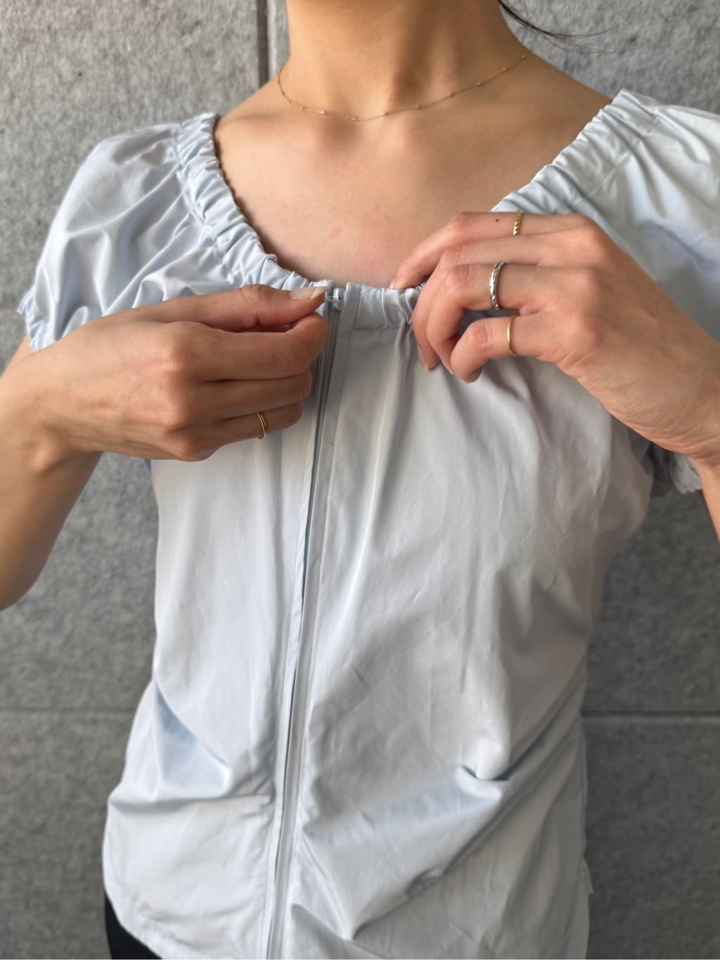uchi__yamaさんの「CODE A｜sporty gathered blouse」を使ったコーディネート