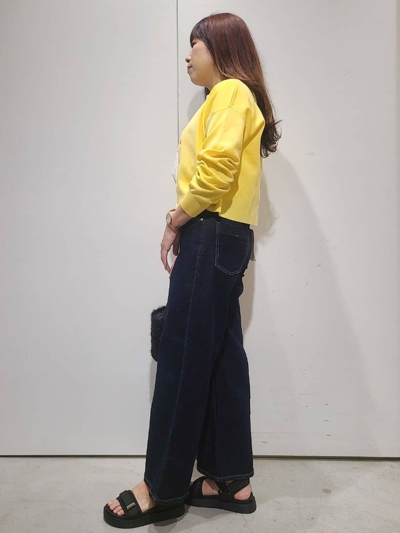 hmさんの「OPAQUE.CLIP｜◆アソートロゴTシャツ【洗濯機洗い可】」を使ったコーディネート