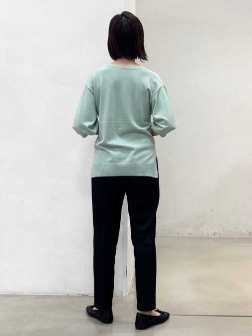fujiさんの「THE SHOP TK｜◆【接触冷感/体型カバー】袖タック6分袖ニット/洗濯機OK/UVケア」を使ったコーディネート