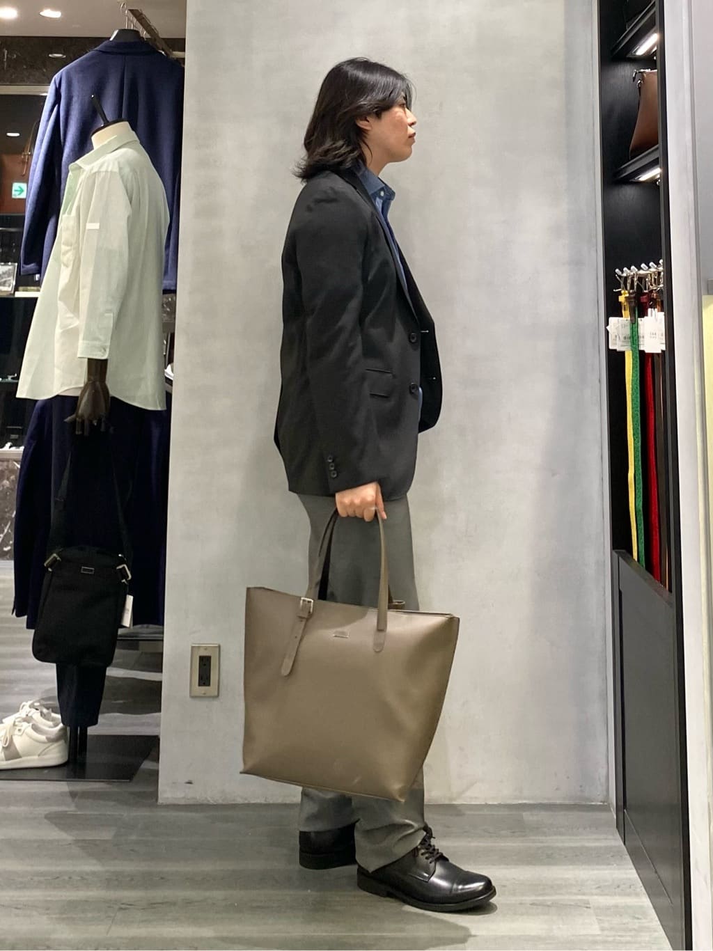 nishiさんの「TAKEO KIKUCHI｜【抗菌防臭／9色5サイズ展開】ハニカムメランジ ポロシャツ」を使ったコーディネート