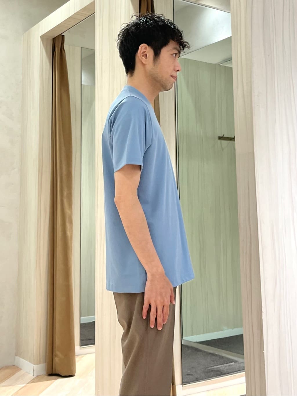 URAさんの「TAKEO KIKUCHI｜【360&deg;ストレッチ／セットアップ対応】None Of Stress パンツ」を使ったコーディネート