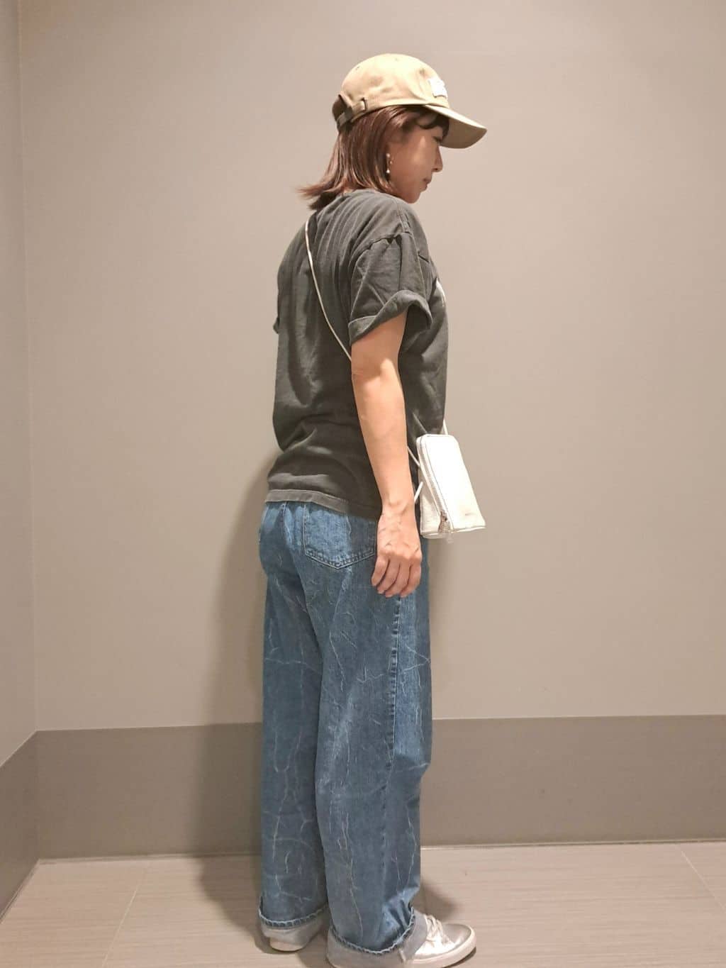 Takahashiさんの「DRESSTERIOR｜◆シュリンクレザーマルチポーチ」を使ったコーディネート