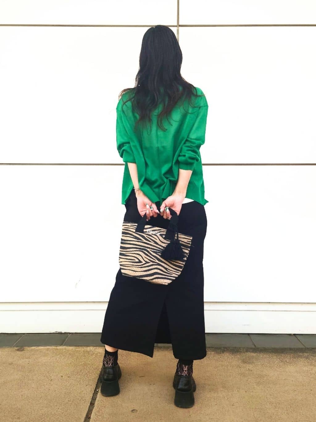 maimai*さんの「SHOO･LA･RUE｜◆【洗える】ナチュラルなシアー感が魅力 Vネックカーディガン」を使ったコーディネート