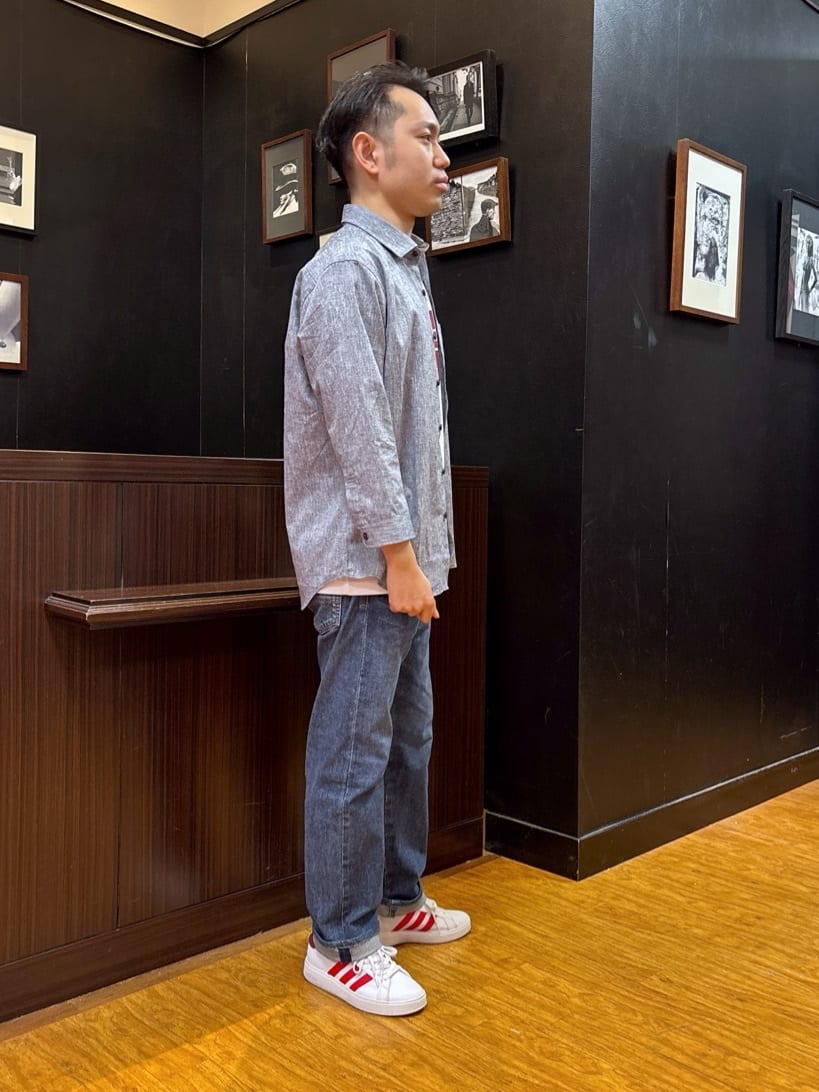 KEIさんの「TAKEO KIKUCHI｜【モンスターストレッチ】日本製 ウォッシュド デニムパンツ」を使ったコーディネート