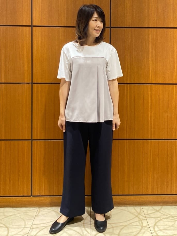 Eikoさんの「Reflect｜◆【マシンウォッシュ可能】レイヤード風ジャージブラウス」を使ったコーディネート
