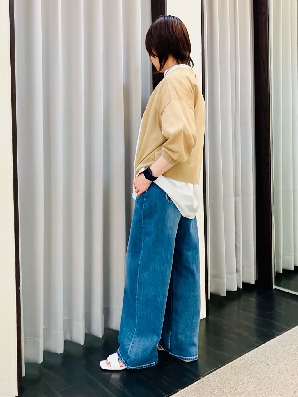YUKIさんの「INDIVI｜【褒められデニム】ワイドストレート デニムパンツ」を使ったコーディネート