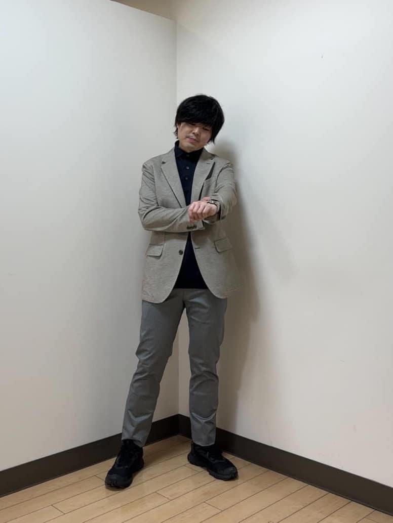 あきやまさんの「TAKEO KIKUCHI｜【全7サイズ&times;8色展開！】トップマルチヘリンボン パンツ」を使ったコーディネート