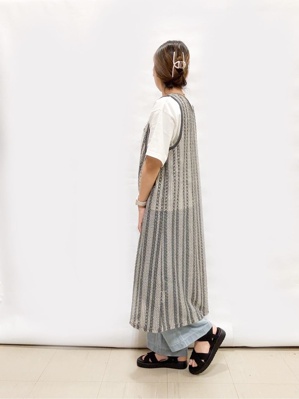 bulさんの「SHOO･LA･RUE｜◆【選べる4柄】コットンプリントロゴTシャツ」を使ったコーディネート
