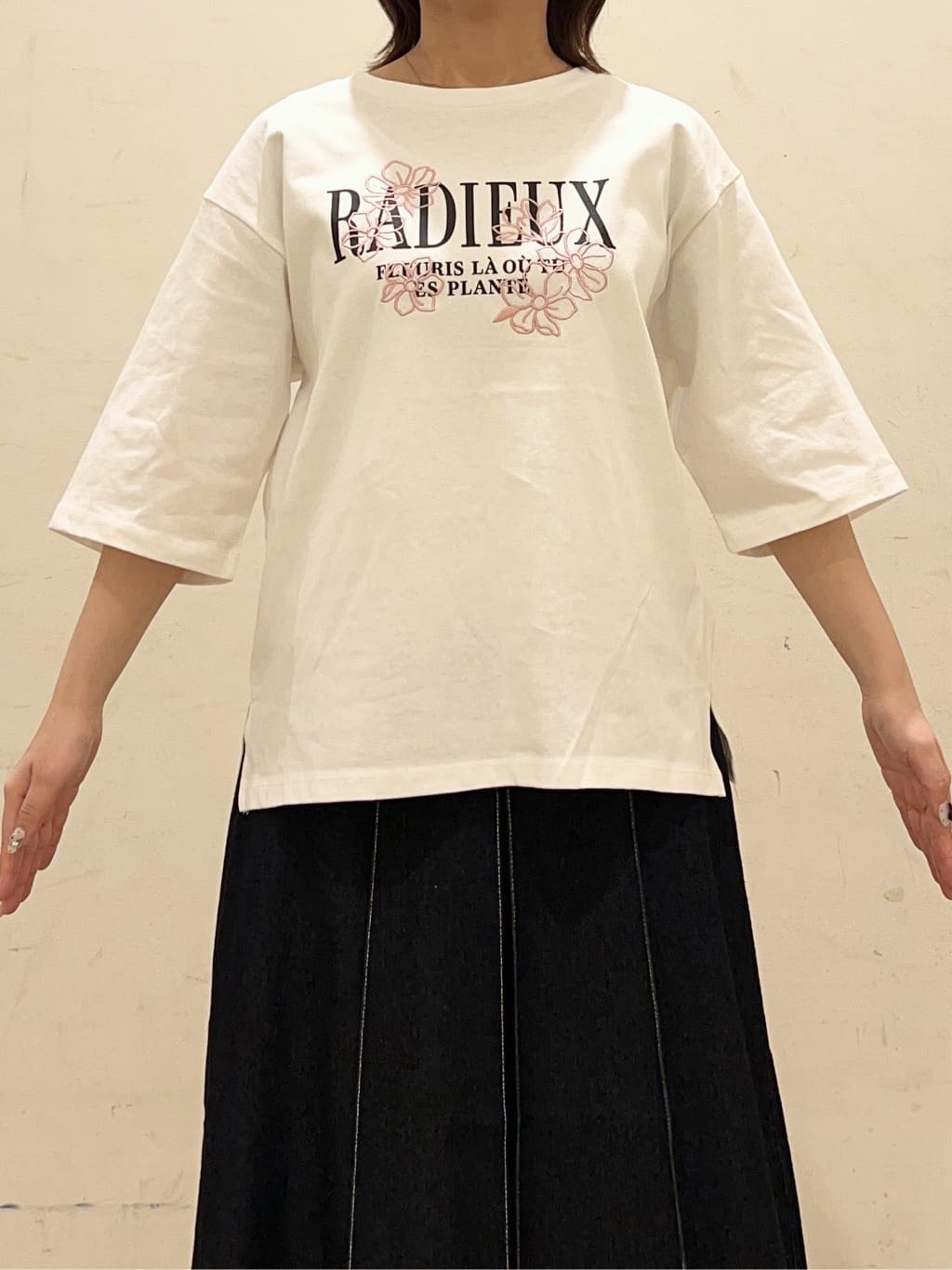 かのさんの「THE SHOP TK｜シーズンレスで使える デニムタックスカート/洗える」を使ったコーディネート