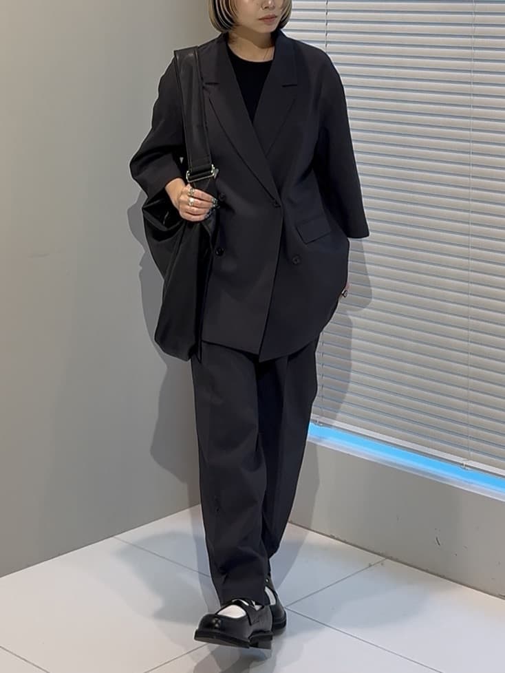 川本葵さんの「tk.TAKEO KIKUCHI｜【セットアップ 2点セット】ダブルテーラード半袖ジャケット＋スラックス」を使ったコーディネート