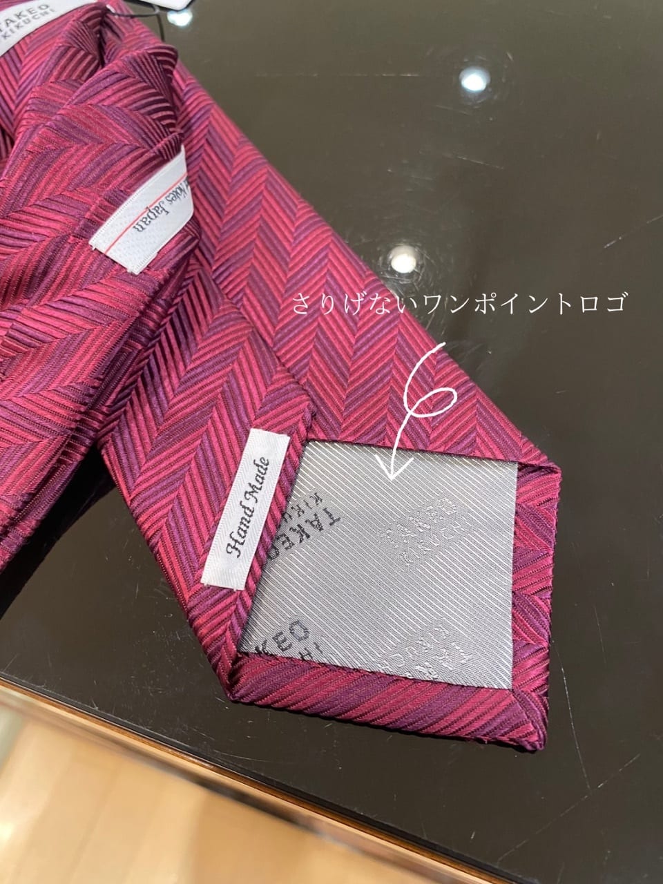 小南大和さんの「TAKEO KIKUCHI｜【Made in JAPAN】矢絣（やがすり）シルクネクタイ」を使ったコーディネート