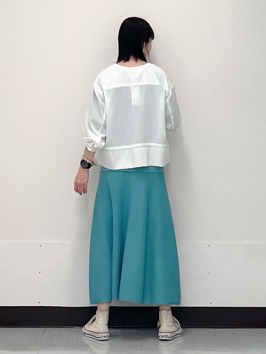ikueさんの「INDIVI｜◆【洗える／凹凸素材】ドロストデザインショート丈ブルゾン」を使ったコーディネート