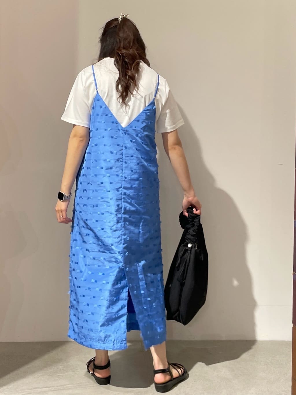 kanahoさんの「OPAQUE.CLIP｜◆アソートロゴTシャツ【洗濯機洗い可】」を使ったコーディネート