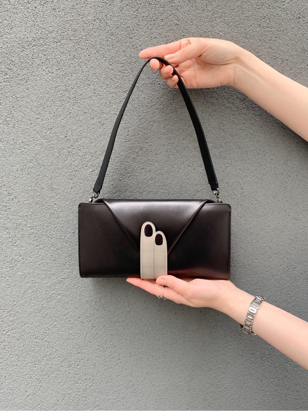 Iさんの「HIROKO HAYASHI｜LEO NECESSARIO（レオ ネチェサリオ）ショルダー付き長財布」を使ったコーディネート