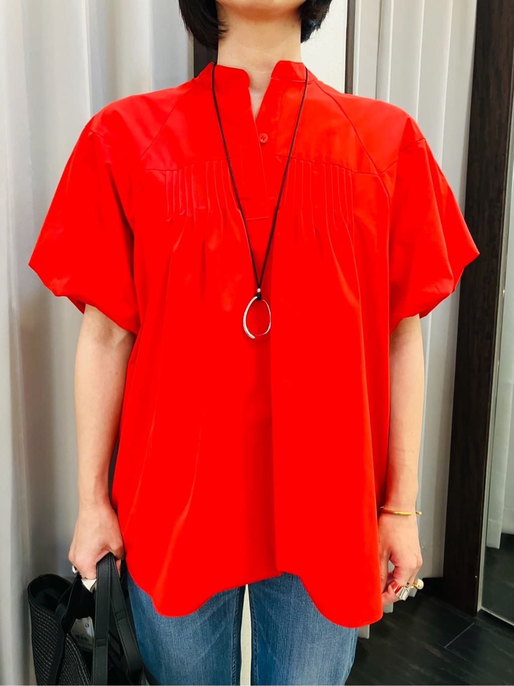 AYAさんの「INDIVI｜【褒められデニム】スリムストレート デニムパンツ」を使ったコーディネート