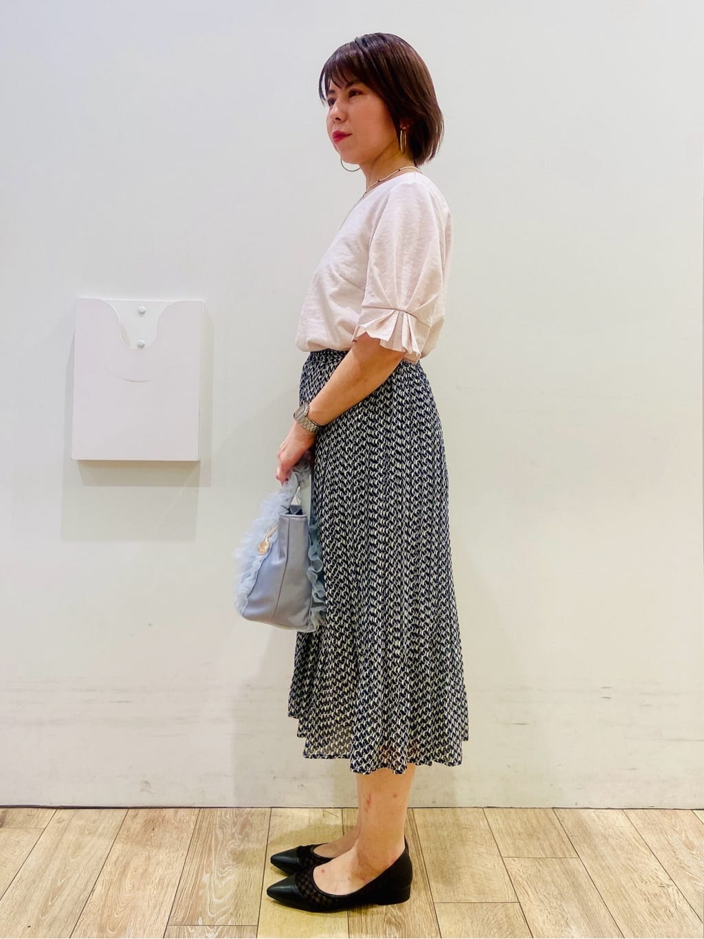 YUKOさんの「index｜《8色展開／XS-LLサイズ》タックパフスリーブブラウス【洗濯機洗い可／吸水速乾／防シワ／抗ピル】」を使ったコーディネート