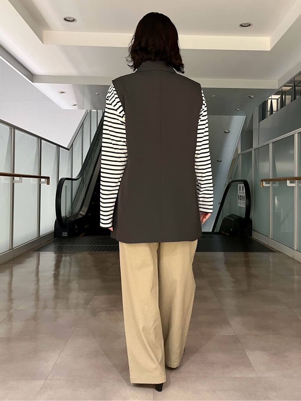 ちりんさんの「UNTITLED｜◆【セットアップ可能】フロントラップ ワイドパンツ」を使ったコーディネート