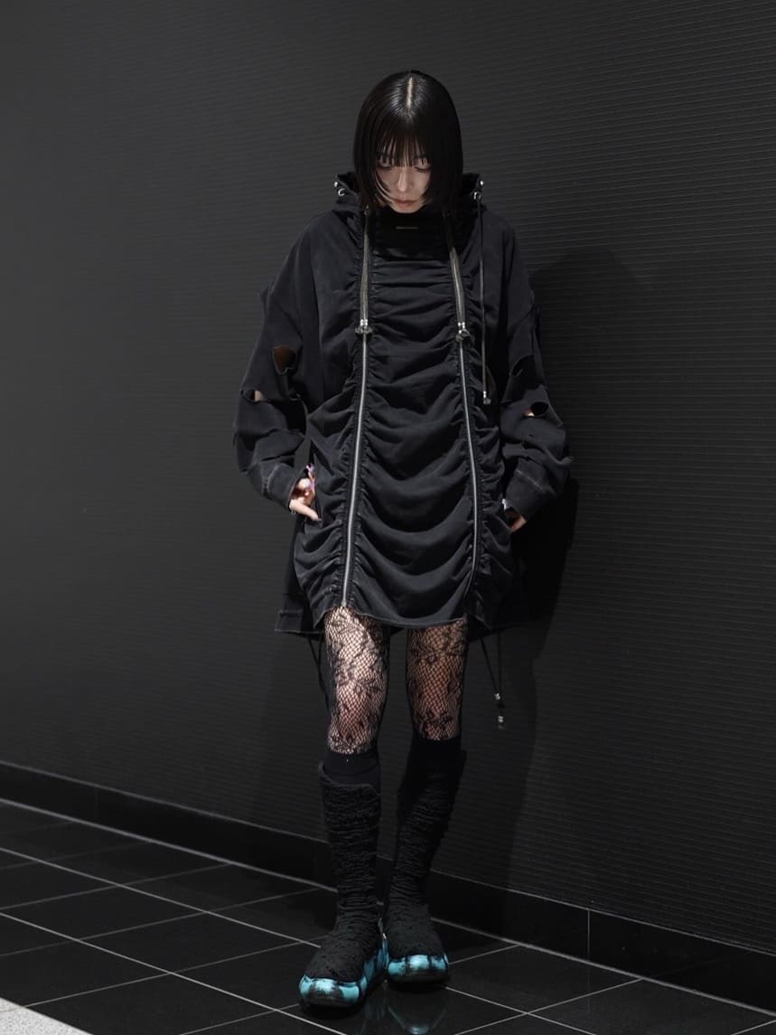 川本葵さんの「tk.TAKEO KIKUCHI｜◆K&rsquo;PJT by AOI 『Lightweight Parka』」を使ったコーディネート