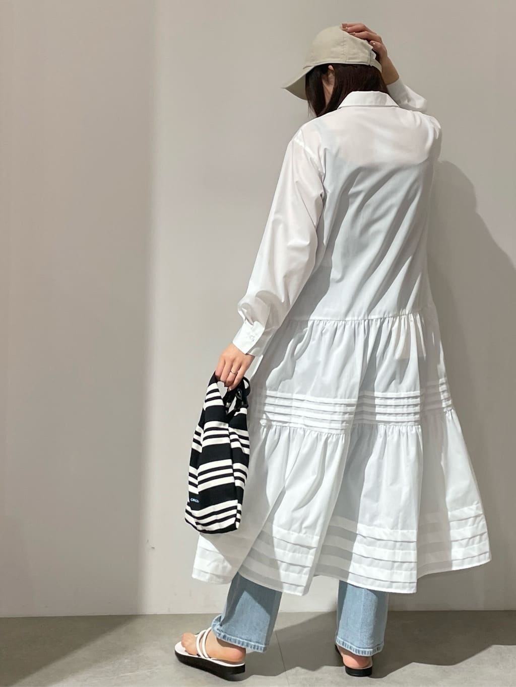 kanahoさんの「OPAQUE.CLIP｜◆裾タックティアードシャツワンピース【洗濯機洗い可】」を使ったコーディネート
