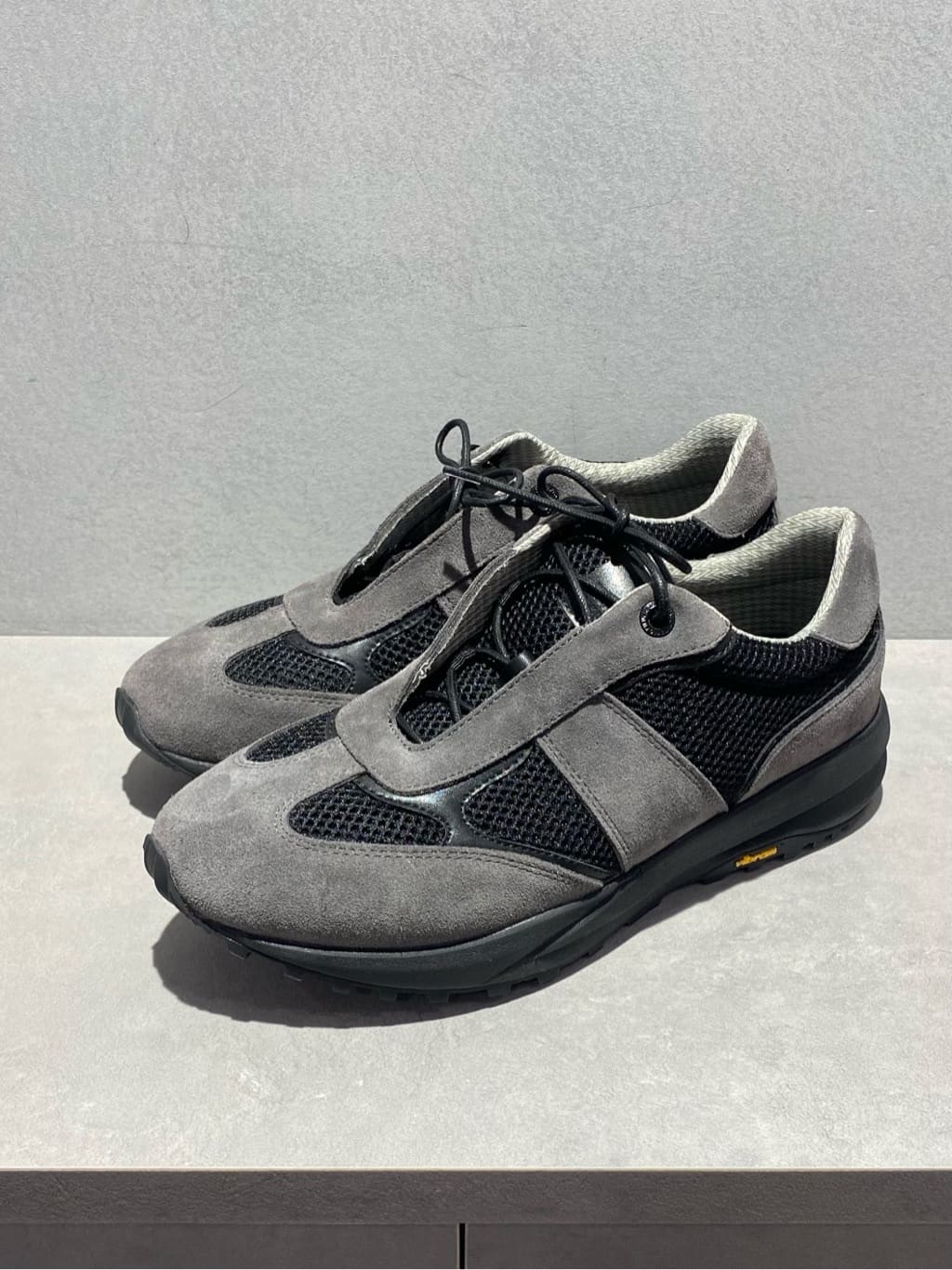 nishiさんの「TAKEO KIKUCHI｜【Made in JAPAN】播州織 ストレッチ パンツ」を使ったコーディネート