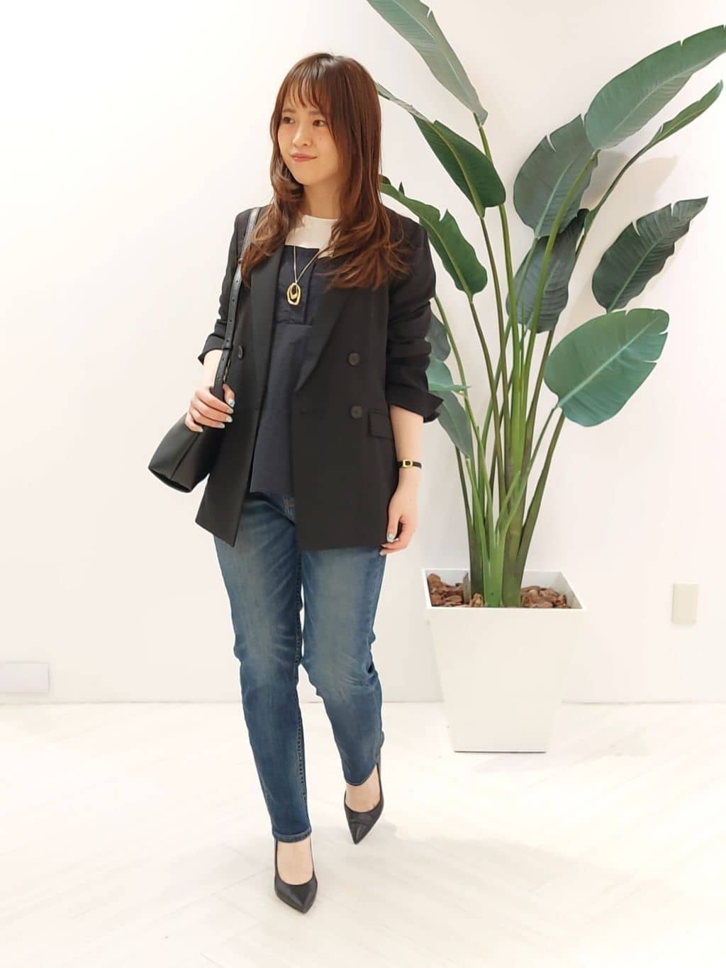 YuKaRiさんの「UNTITLED｜【Healthy DENIM&times;UNTITLED】別注 R Mrytle（リマートル）テーパードデニム」を使ったコーディネート