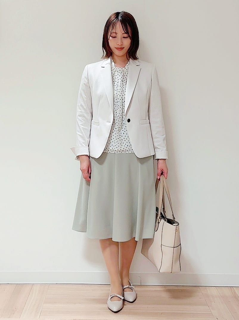 amiさんの「Reflect｜◆【マシンウォッシュ可／セットアップ可能】コツキ柄プリントブラウス」を使ったコーディネート