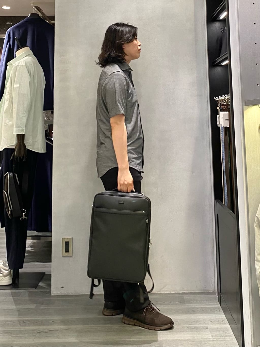nishiさんの「TAKEO KIKUCHI｜【3WAY/PC対応】コーデュラ(R)コーティング バッグ」を使ったコーディネート