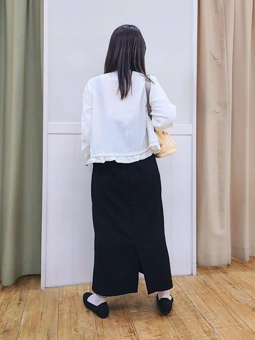 nao.さんの「SHOO･LA･RUE｜◆【高レビュー】洗えてサラサラ ニットパンプス」を使ったコーディネート
