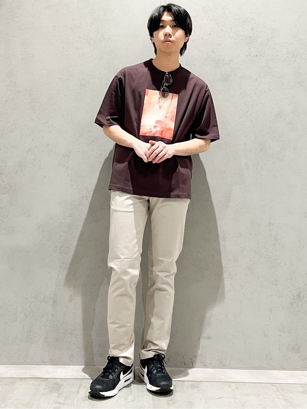 SHI-MAさんの「THE SHOP TK｜【オールシーズン穿ける！】7DAYSストレッチへリンボンパンツ　ON&hArr;OFF兼用」を使ったコーディネート