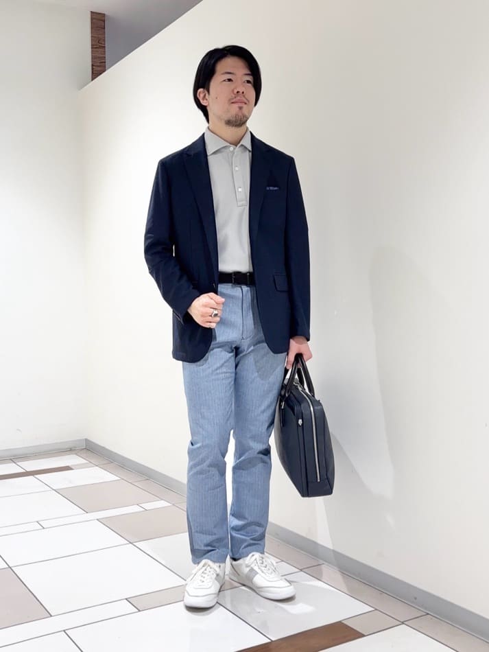 及川さんの「TAKEO KIKUCHI｜【Made in JAPAN】播州織 ヘリンボン ストレート パンツ」を使ったコーディネート