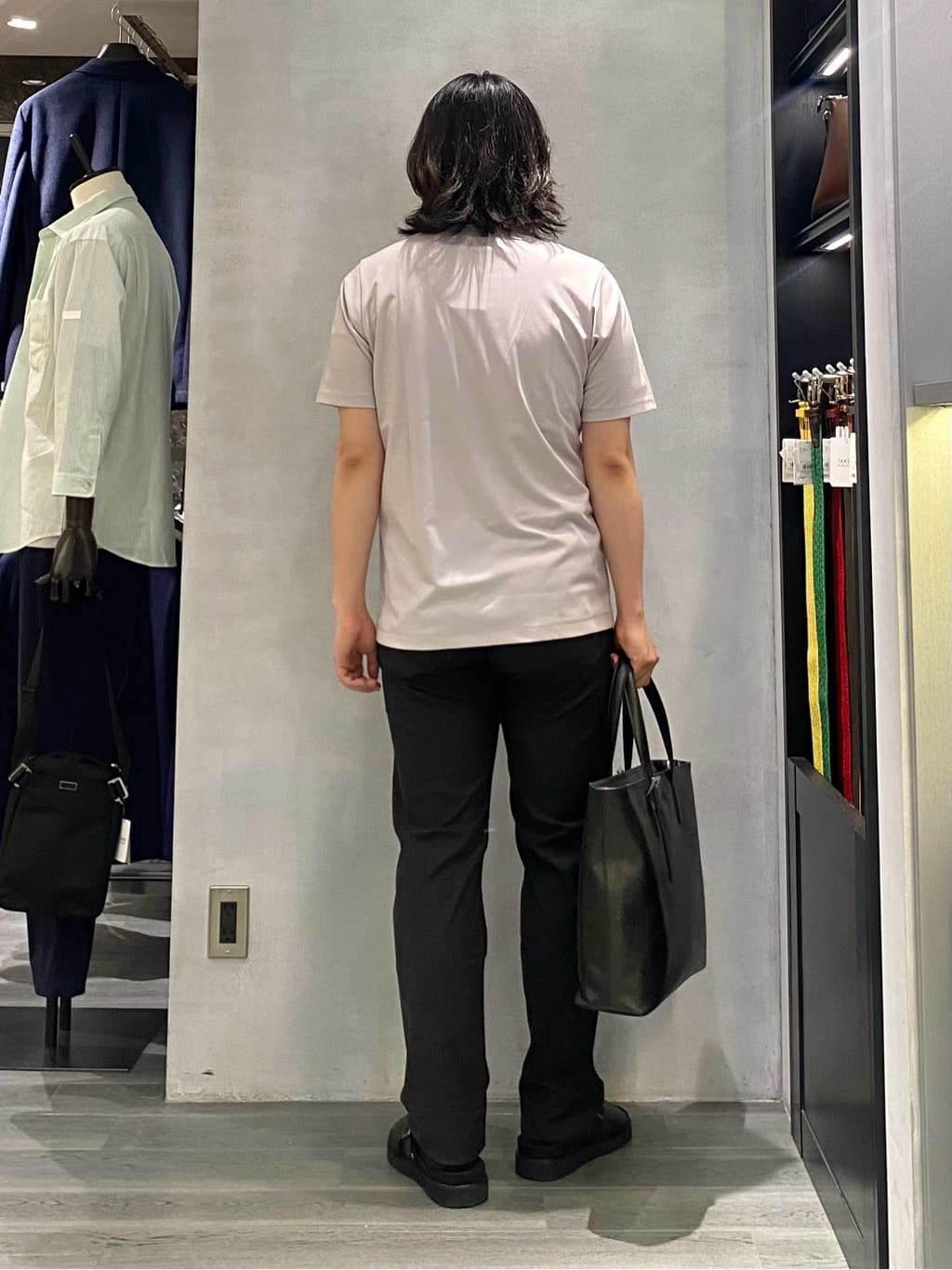 nishiさんの「TAKEO KIKUCHI｜【Made in JAPAN】播州織 ストレッチ パンツ」を使ったコーディネート
