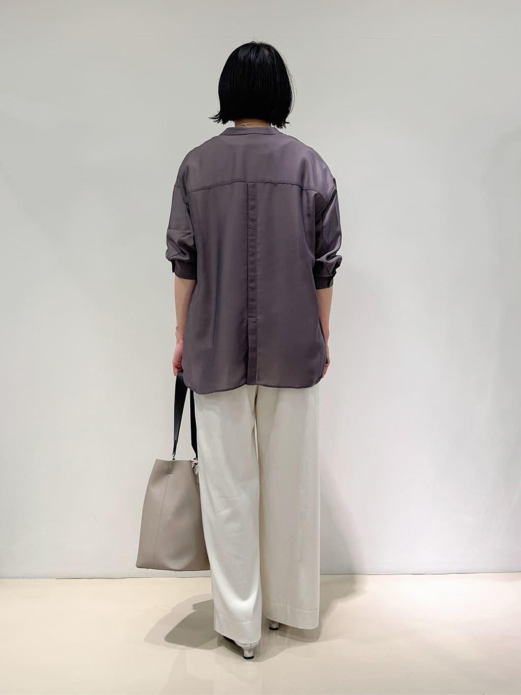 Uさんの「INDIVI｜【60cm四方】スクエアスカーフ」を使ったコーディネート