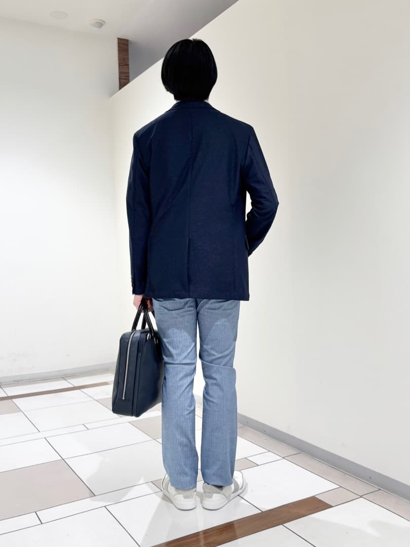 及川さんの「TAKEO KIKUCHI｜【Made in JAPAN】播州織 ヘリンボン ストレート パンツ」を使ったコーディネート