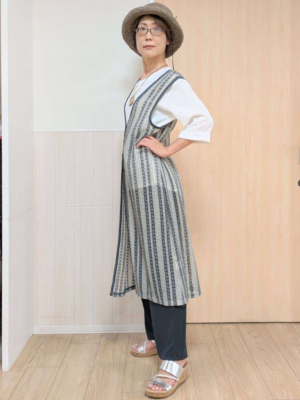 YuAさんの「SHOO･LA･RUE｜◆【洗える/S-LL】表面感が魅力 インせず決まる 裾タック半端袖トップス」を使ったコーディネート